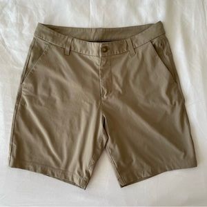 Lululemon commission classic fit short 9” warpstream